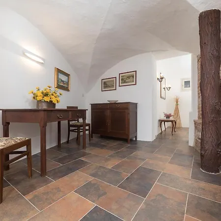 Le Di Angelina - Langhe Loft&suites Farigliano